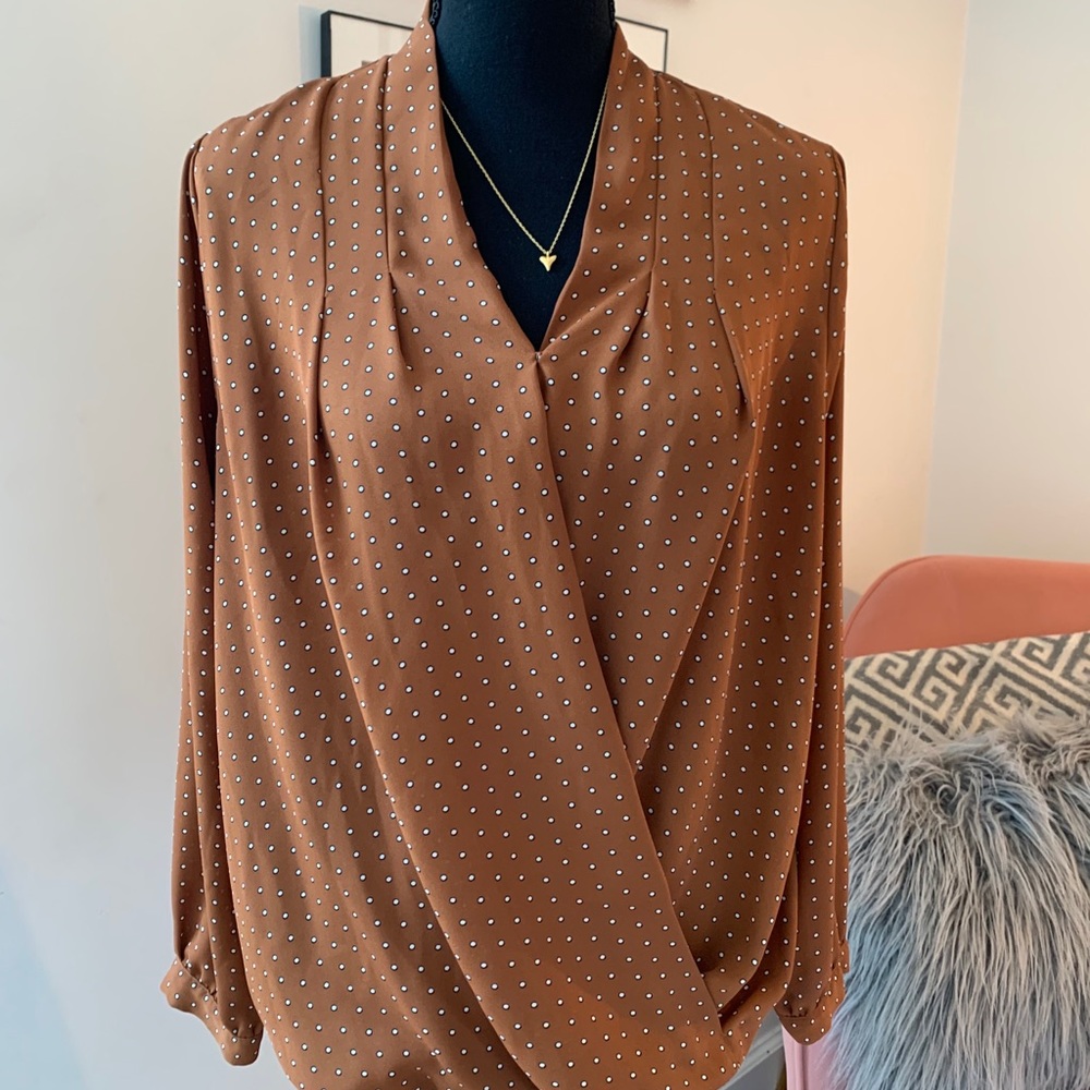 HP!! 🎉 Ann Taylor Factory Medium Petite Blouse
